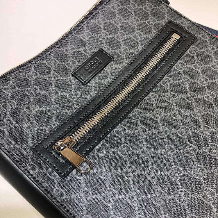 G*u*i gg black messenger