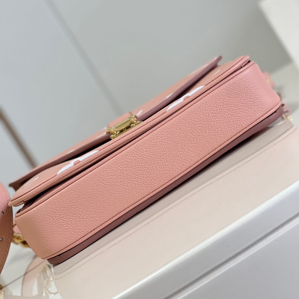 LV Pochette Metis