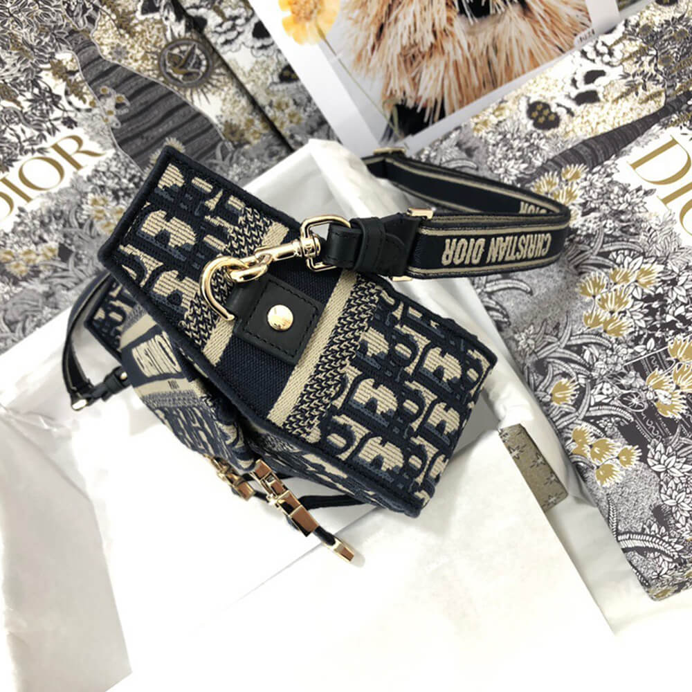 small D*orcamp bag