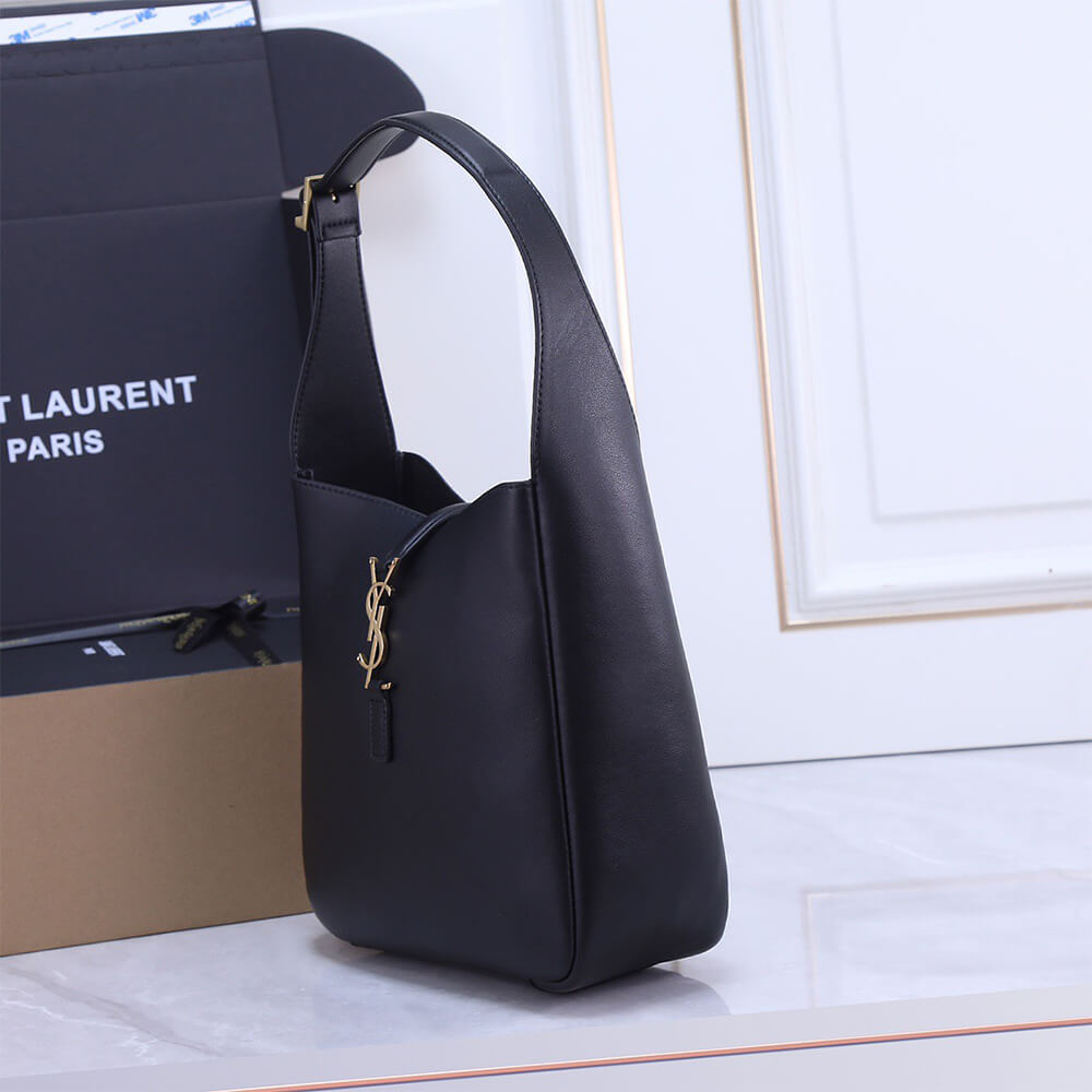 SMALL LE 5 À 7 SUPPLE IN SMOOTH LEATHER