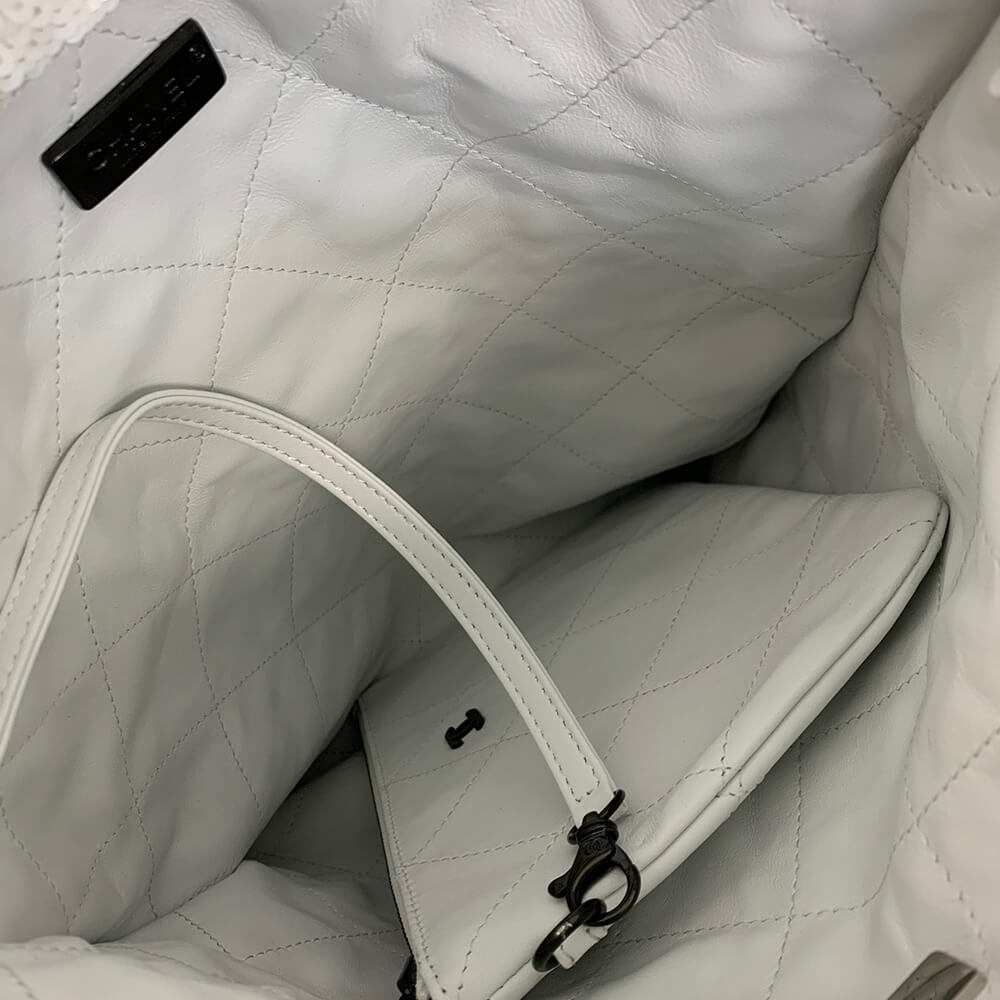 CHANEL SHOPPING BAG