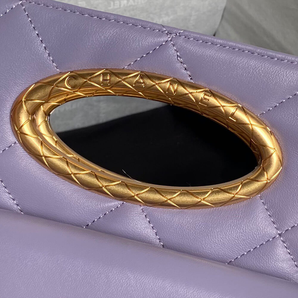 CHANEL Clutch