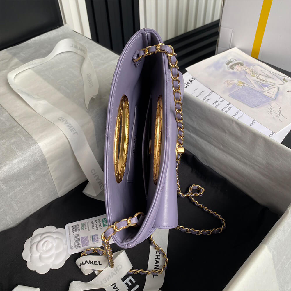 CHANEL Clutch