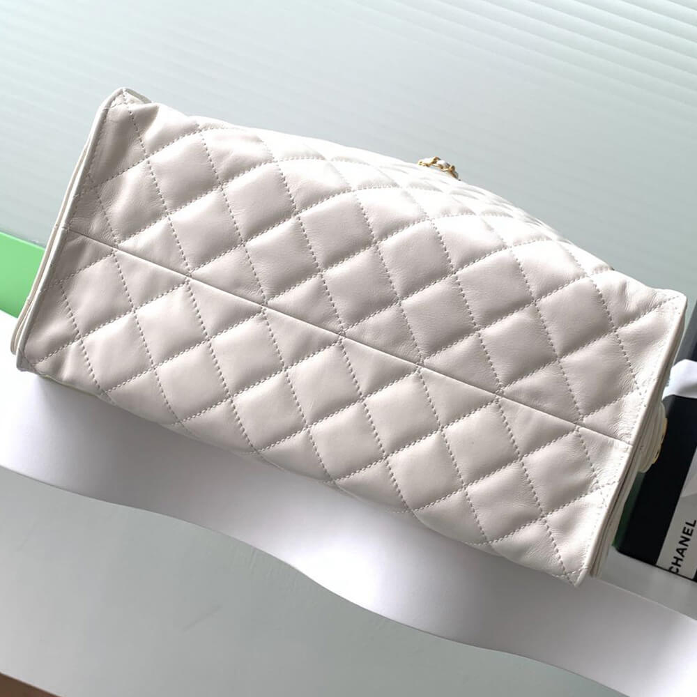 CHANEL 25 Medium Handbag(high-end grade)