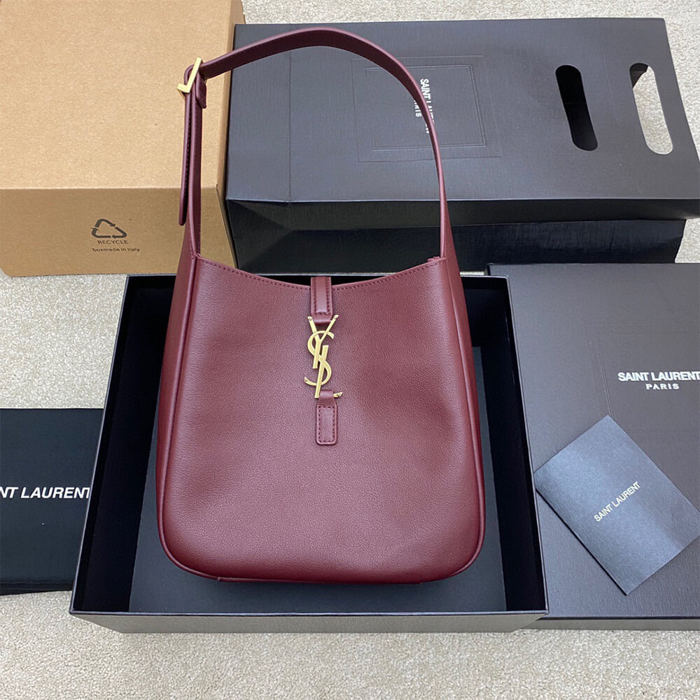 YSL le 5 a 7 supple small