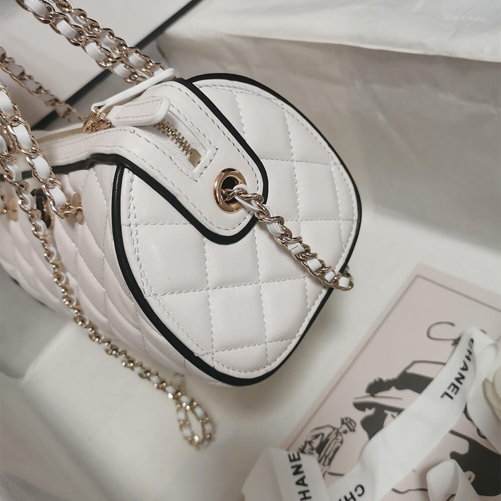 CHANEL Clutch with Chain(HIGH-END GRADE)
